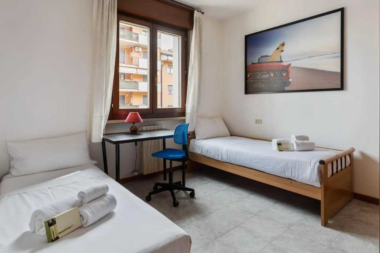 Borgo Roma With Parking - Pet Friendly Apartment Verona 0*,  Italy